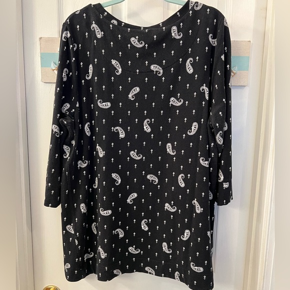 Chicos Paisley Tunic Top Black & White Sz 16/18 - Picture 3 of 6